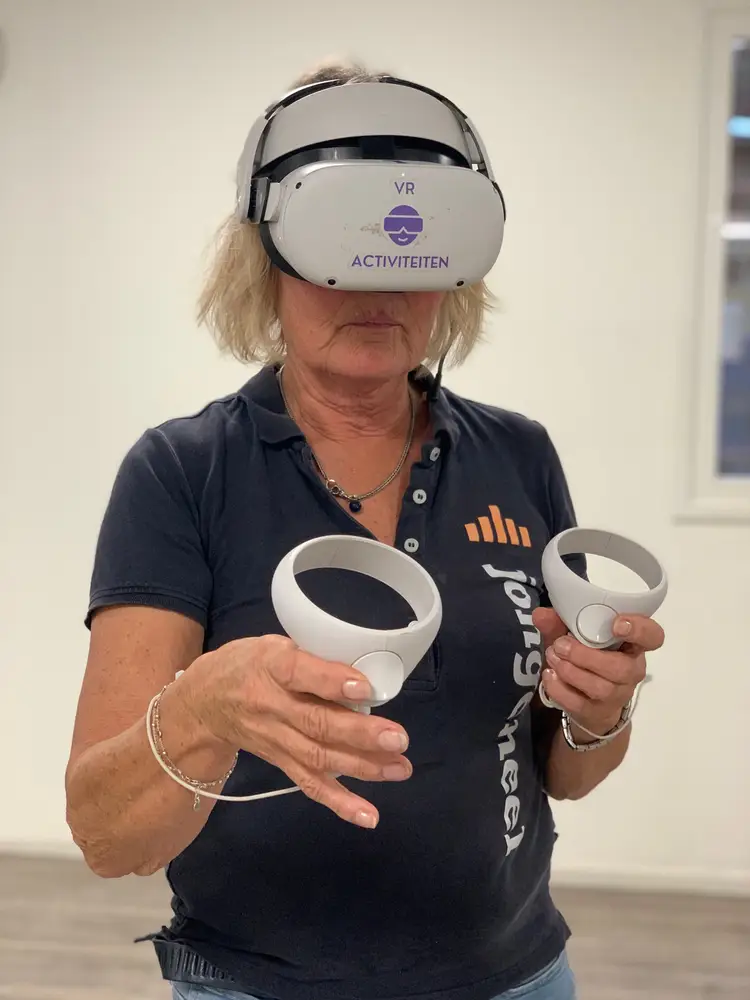 Collega's van Jongeneel in de VR-arena